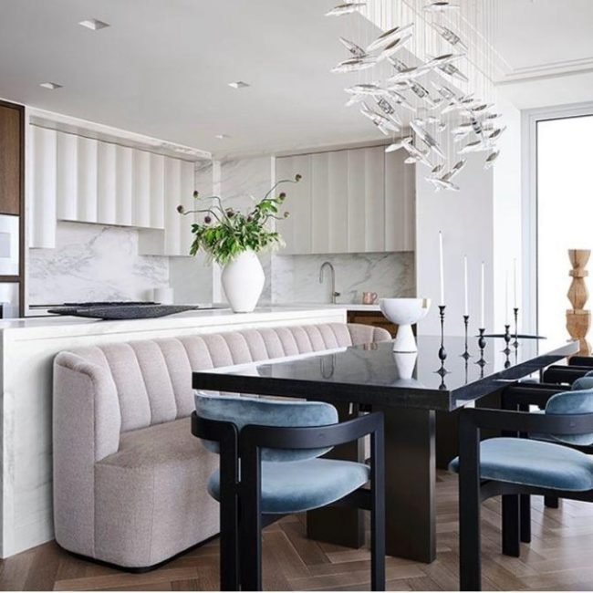 The Art of High-End Kitchen Remodeling: A Symphony of Family Living and Entertainment